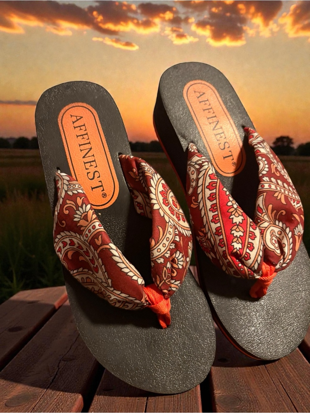 Platform Flip Flop Sandals Women’s Size 8 EU 39 Boho Paisley Wedge ✨